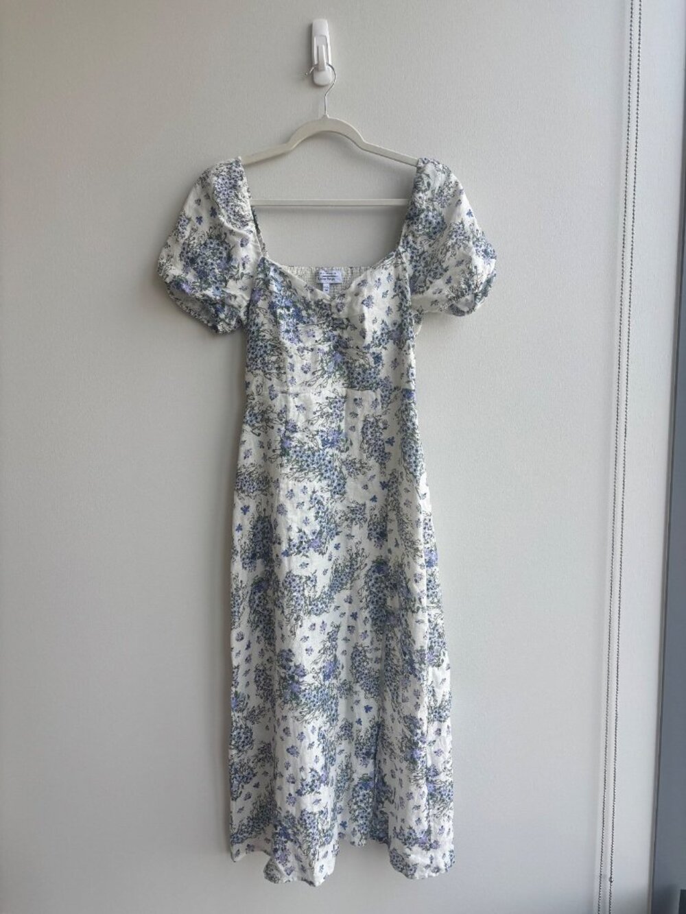 & Other Stories Linen Puff Sleeve Smocked Midi Dress | Blue Floral | Size US 8 - Picture 2 of 6